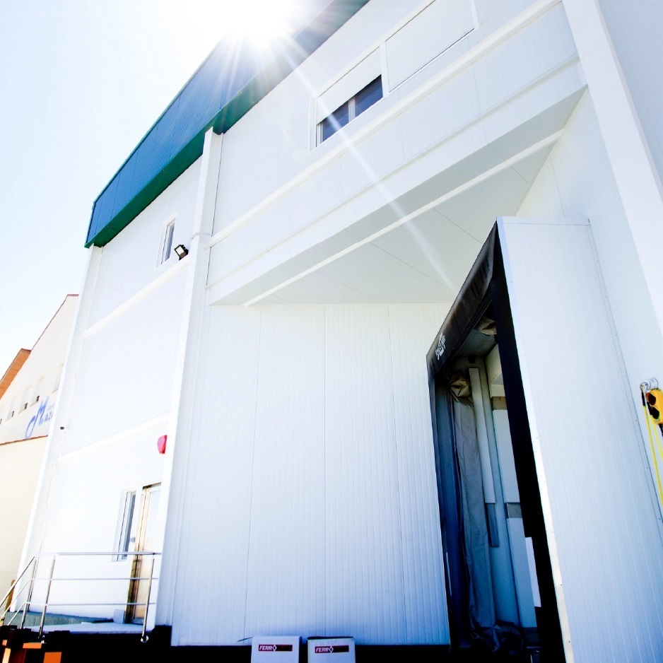 PANEL FRIGORIFICO DE FACHADA EN BARCELONA PANEL FRIGORIFICO DE FACHADA EN BARCELONA